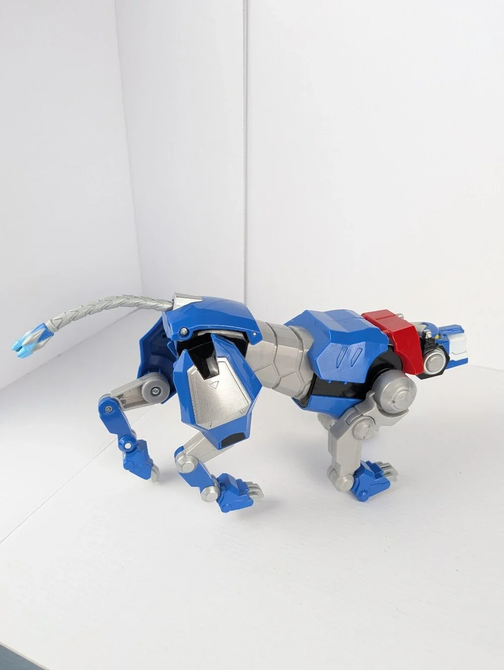 Playmates Toys Voltron Legendary Defender Blue Lion Action Figure